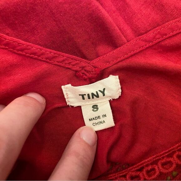 Tiny Anthropologie red short sleeve tee shirt - Picture 4 of 5